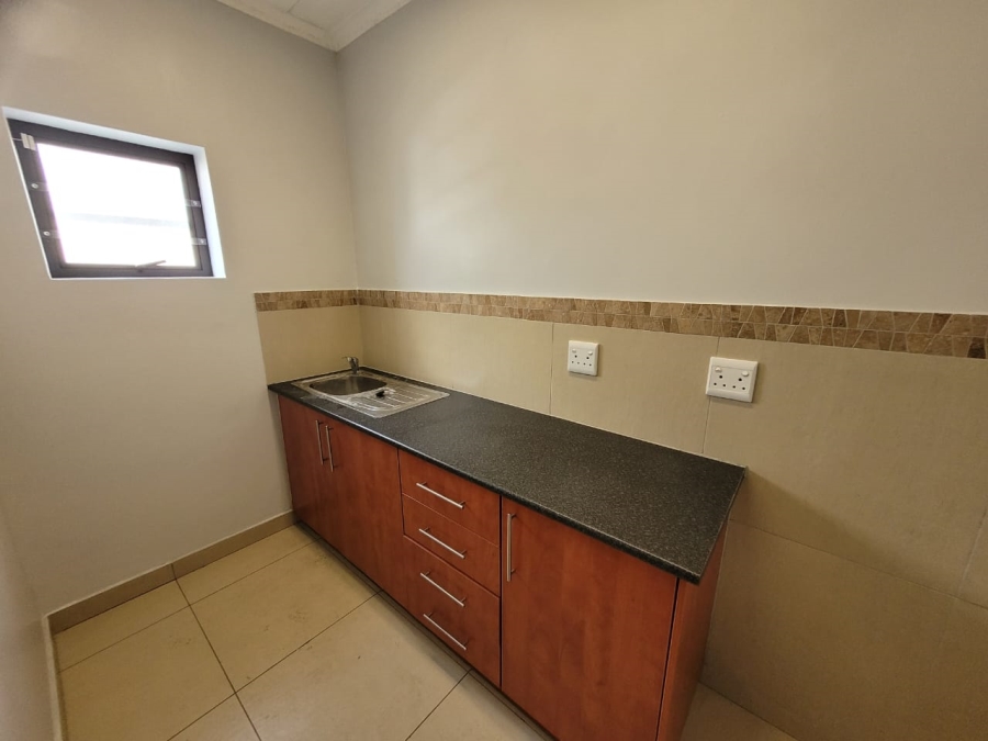 To Let Commercial Property for Rent in Stikland Industrial Western Cape